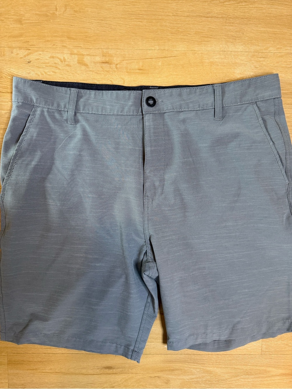 NWOT 360 Surf Men's Grey Casual Hybrid Shorts Size 38